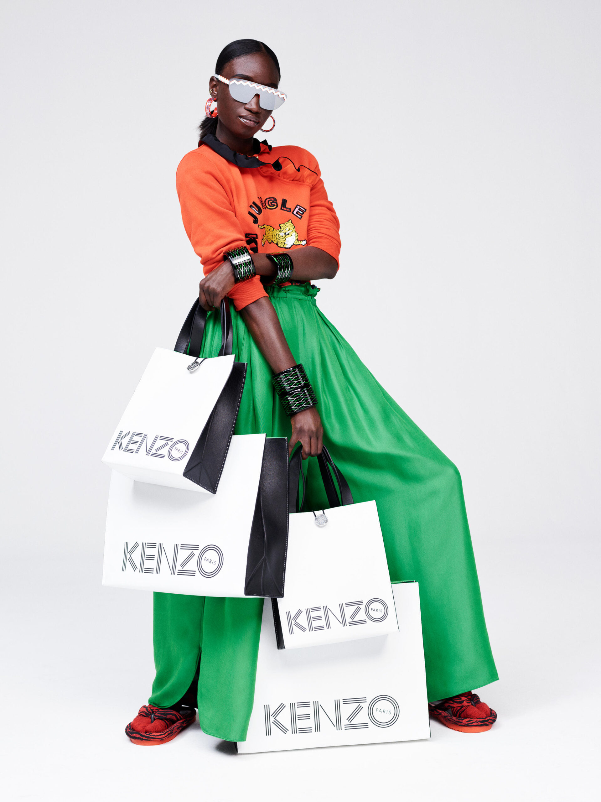 Kollektsiooni KENZO x H&M piltidelt kergitati saladuseloor