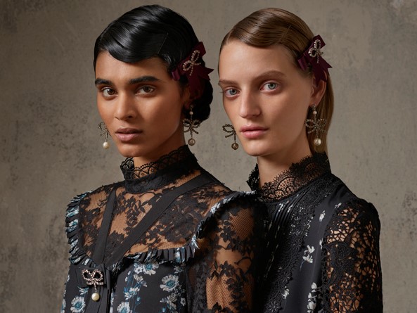 H&M tõmbas saladuskatte unikaalselt ,ERDEM X H&M” look-book’ilt